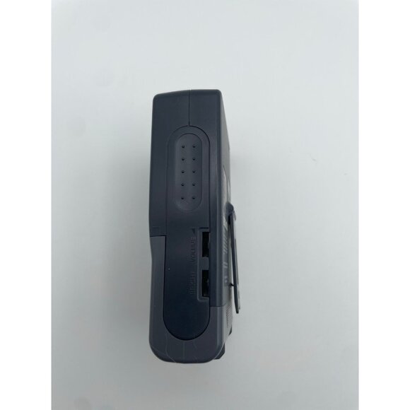 Vintage Casio TV-770B Battery Operated Handheld TV Crystal Vision Tested/Working - Picture 2 of 6